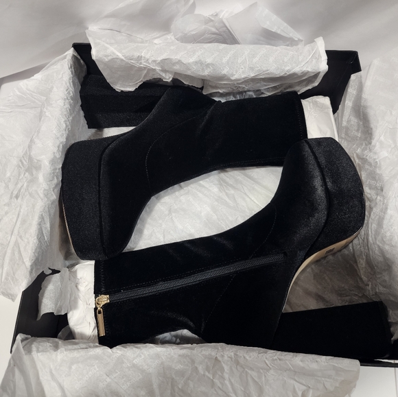 Larroude Women's Dolly Stretch Velvet Platform High Heel Boots 8.5 New $350 - Picture 9 of 12